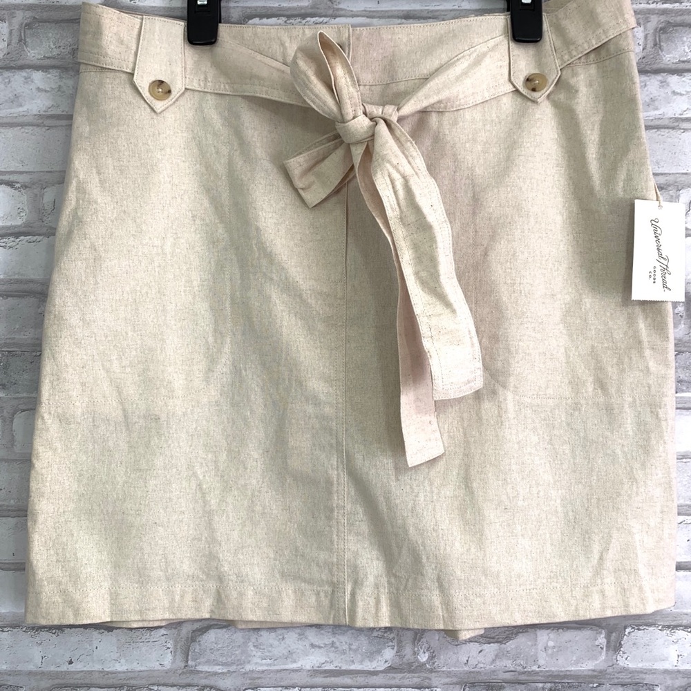 Universal Thread Women's Cream Linen Blend Belted Short Skirt